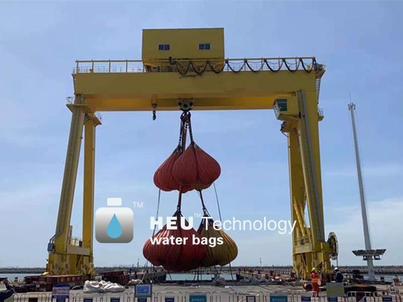 核電橋門(mén)式起重機(jī)負(fù)荷試驗(yàn)600t-2 (1).jpg